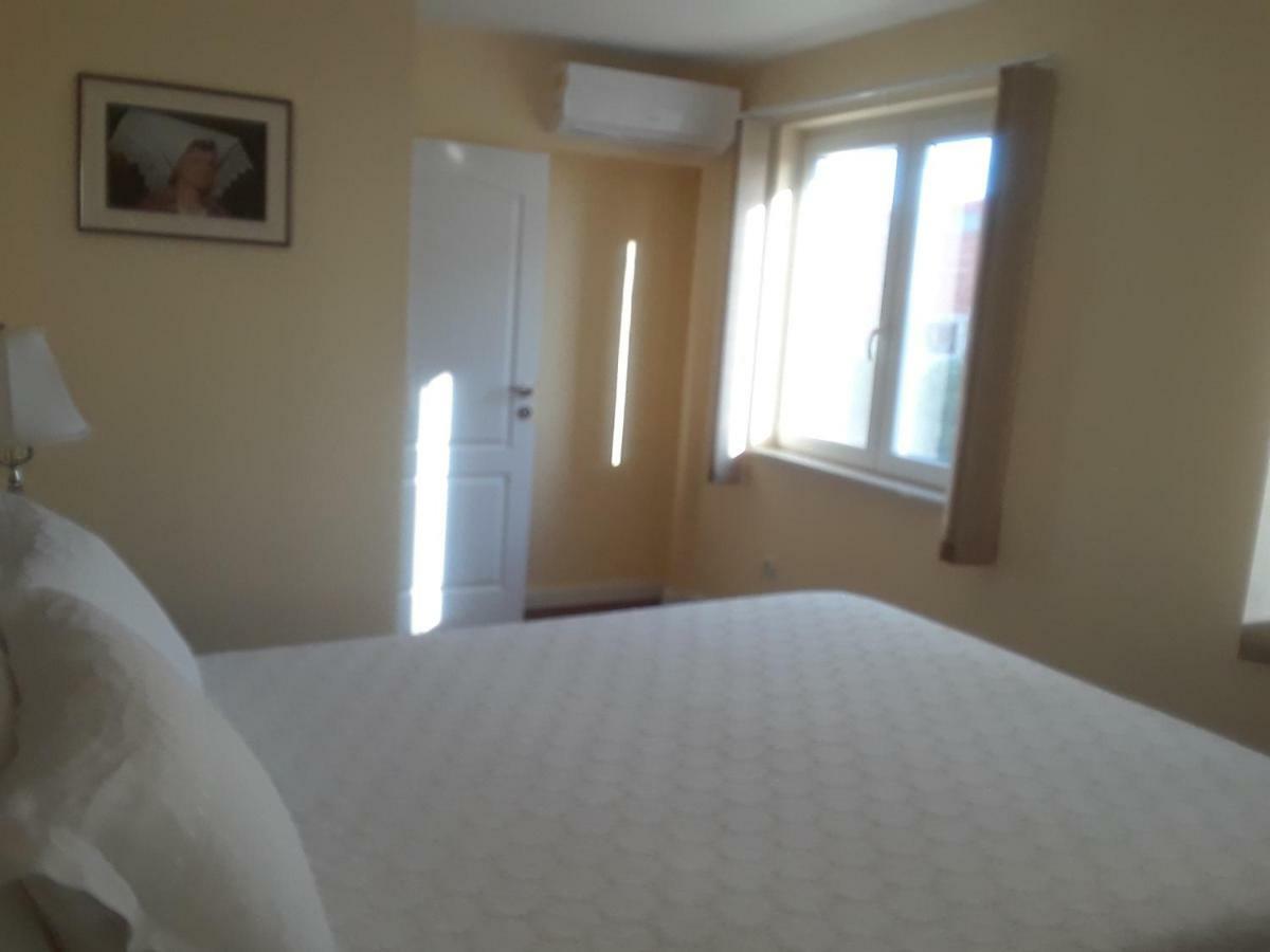 Water View Brand New Apartment, Short Stroll To Beach, Peaceful! Košljun Exterior foto