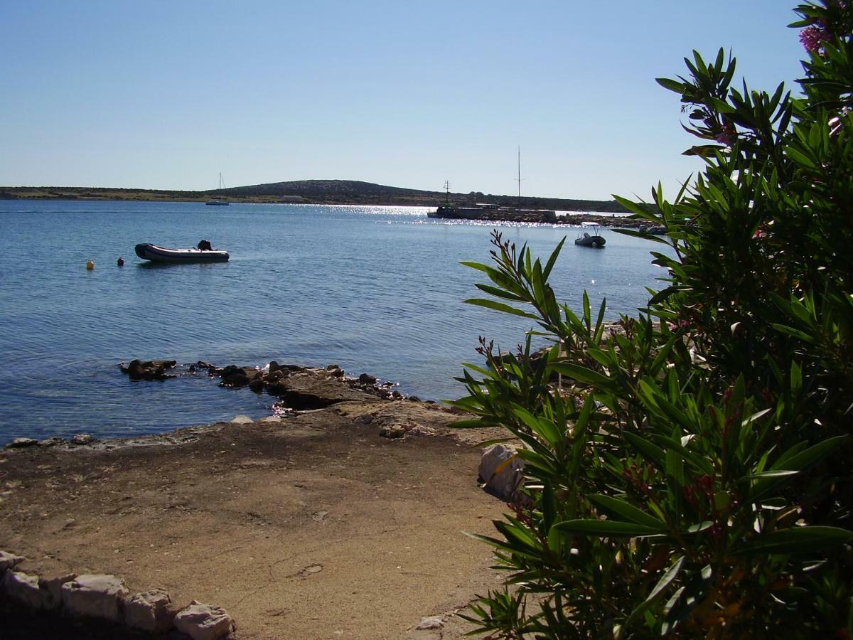 Water View Brand New Apartment, Short Stroll To Beach, Peaceful! Košljun Exterior foto