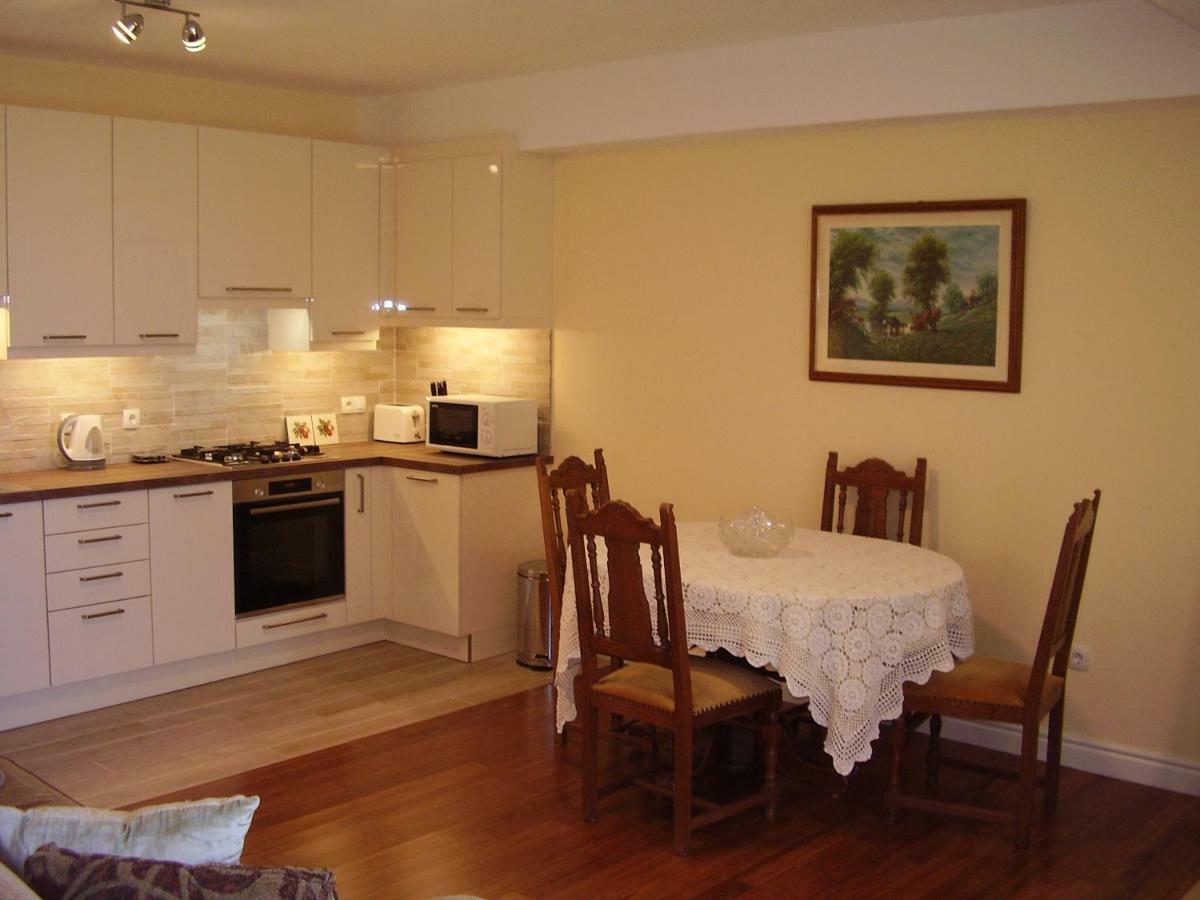 Water View Brand New Apartment, Short Stroll To Beach, Peaceful! Košljun Exterior foto